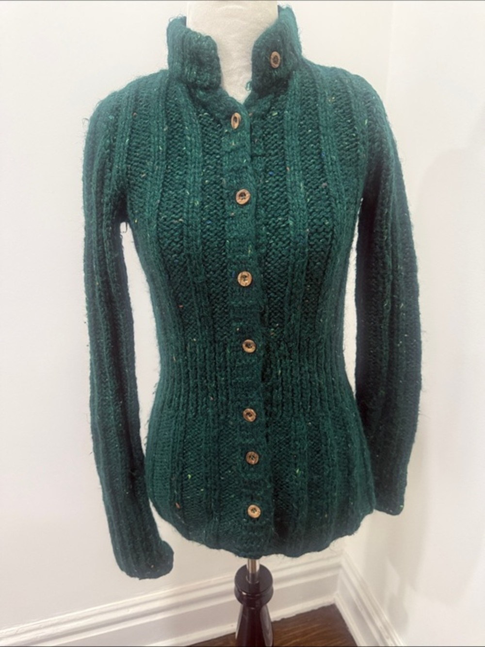 Harzfeld’s vintage Rib Knit Dark Green Button-Front Cardigan Sweater